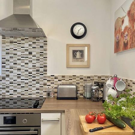 Lavender Apartment - Spacious Apartment Close To The Beach Deal Exterior foto